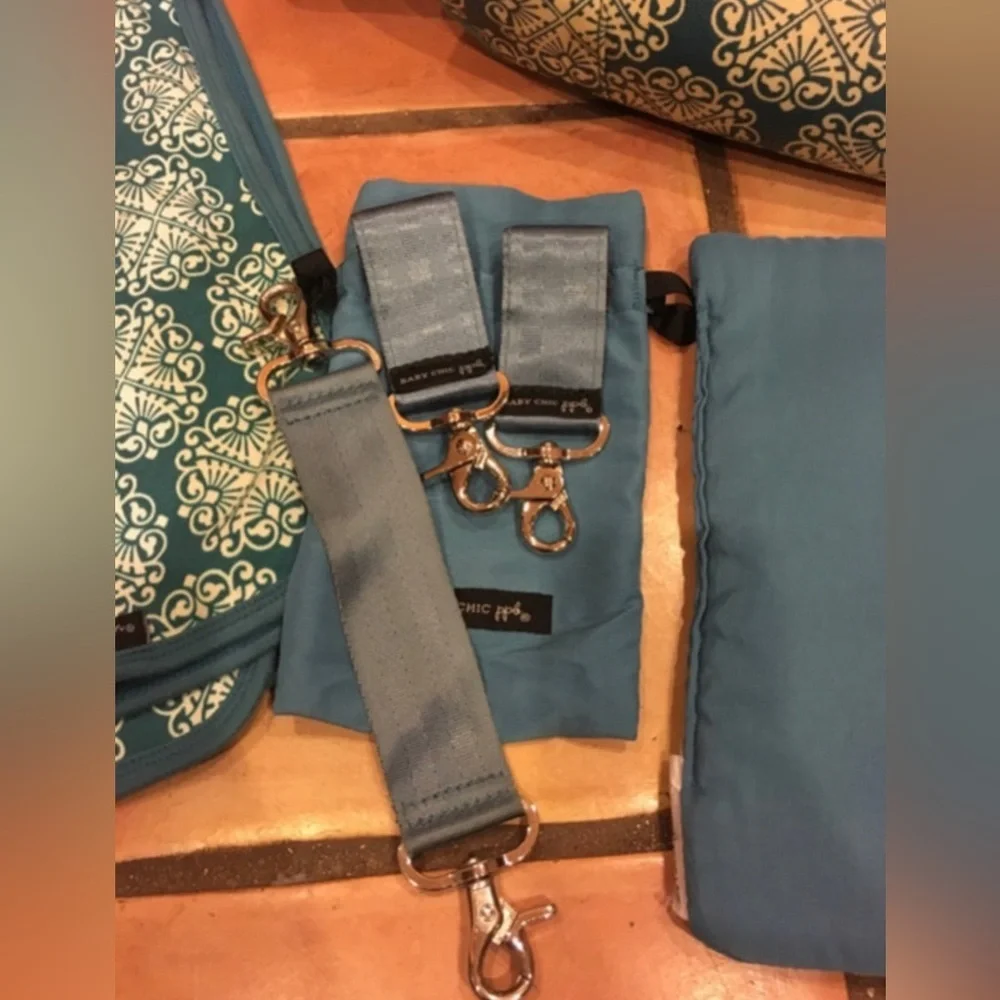 Petunia Pickle Bottom **Bundle** Diaper Bag and Accessories